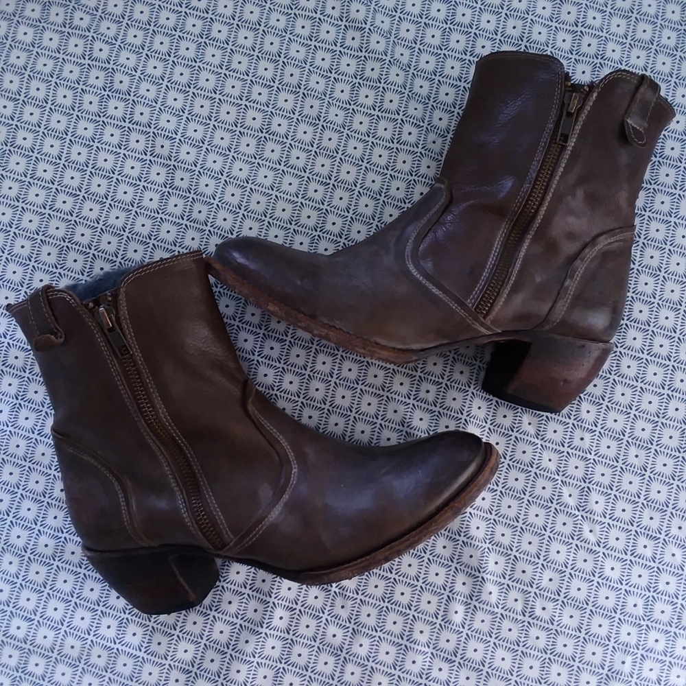 Freebird by Steven Short Cowgirl Boots Distressed